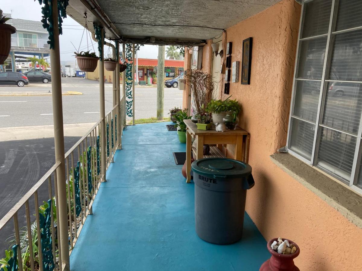 Michaels Siesta Motel St. Petersburg Bagian luar foto