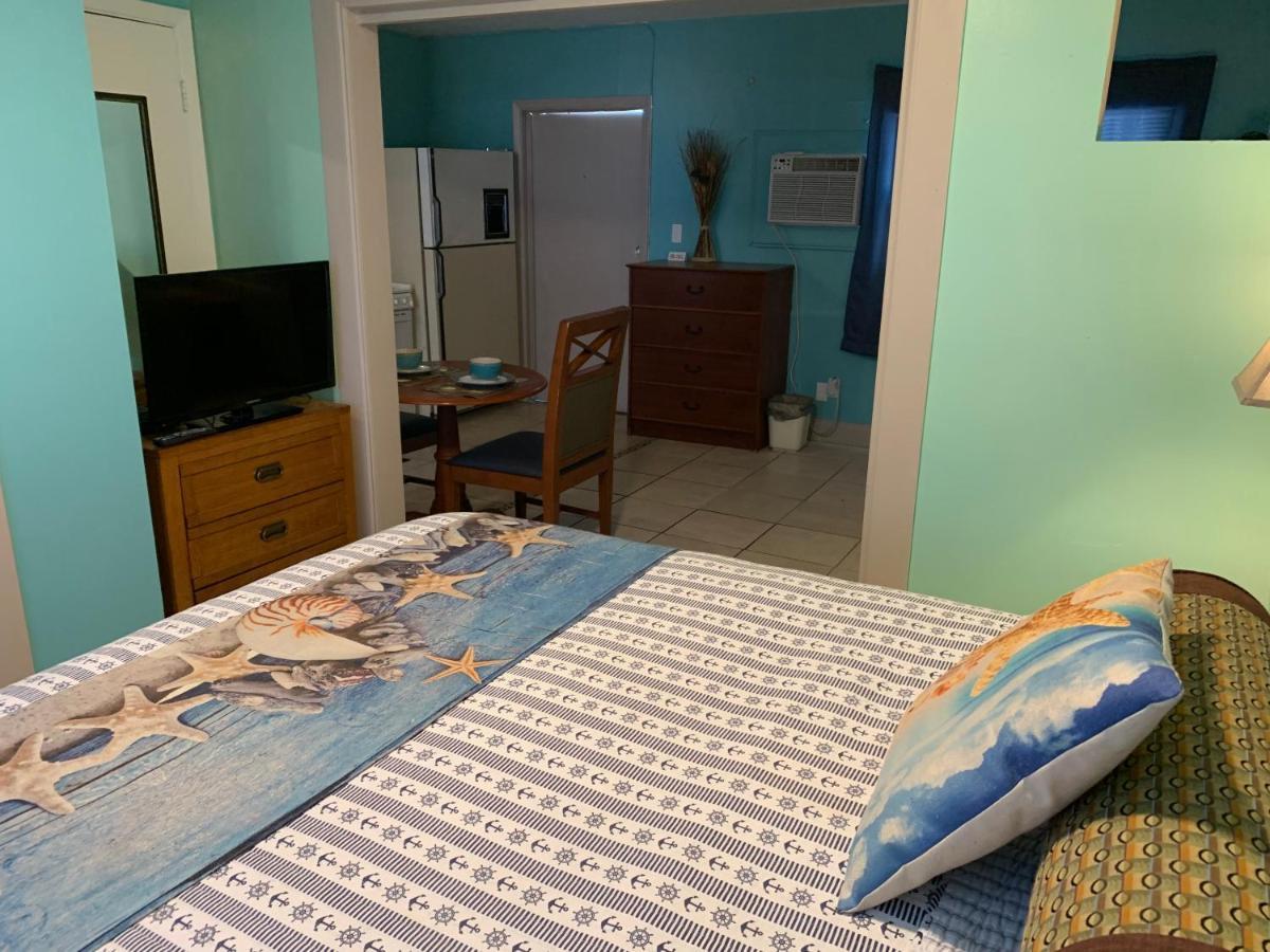 Michaels Siesta Motel St. Petersburg Bagian luar foto