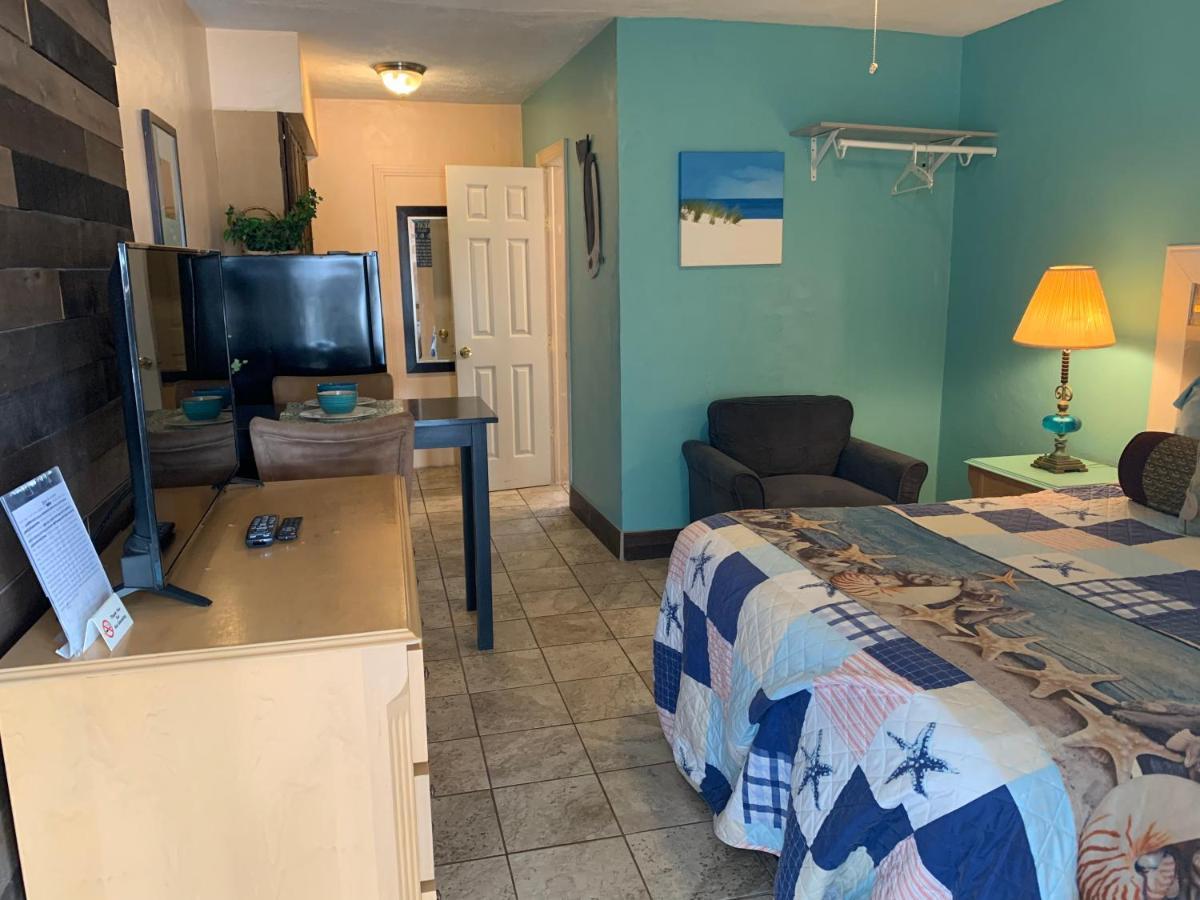 Michaels Siesta Motel St. Petersburg Bagian luar foto