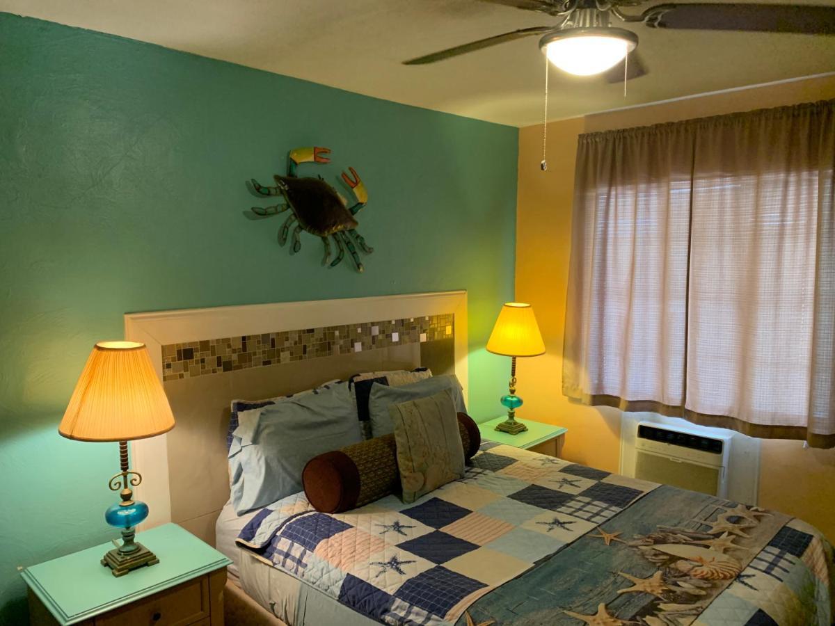 Michaels Siesta Motel St. Petersburg Bagian luar foto