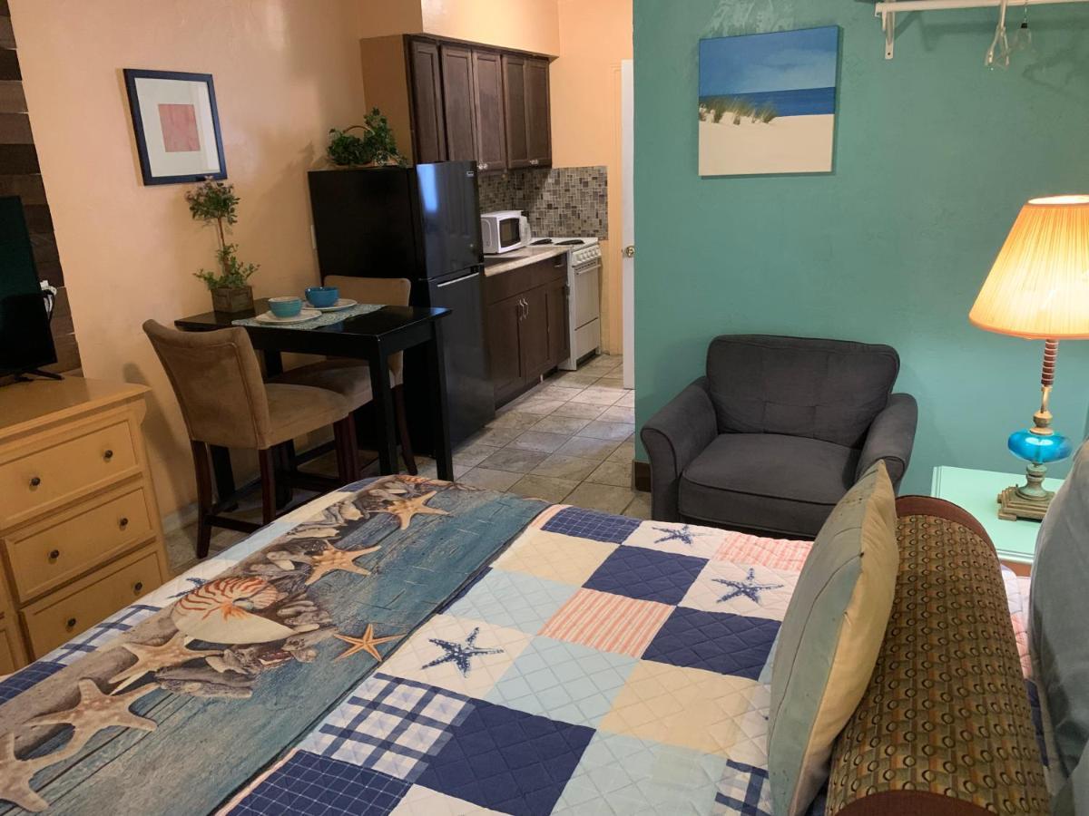 Michaels Siesta Motel St. Petersburg Bagian luar foto