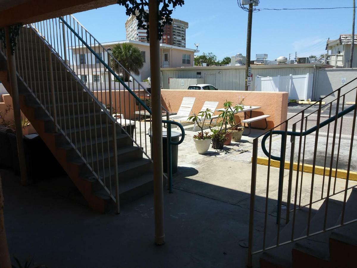 Michaels Siesta Motel St. Petersburg Bagian luar foto