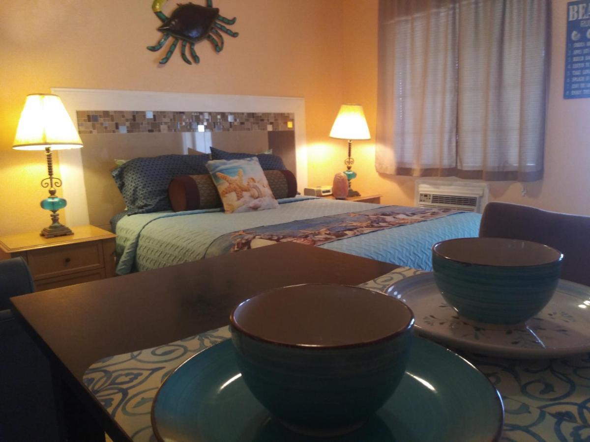 Michaels Siesta Motel St. Petersburg Bagian luar foto